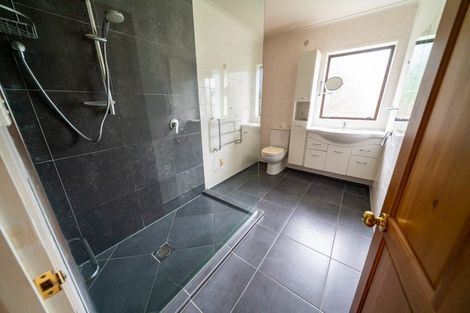 Photo of property in 248 Red Hills Road, Massey, Henderson, 0782