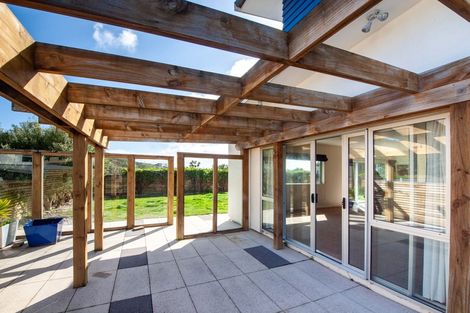 Photo of property in 3 Sedgley Grove, Churton Park, Wellington, 6037