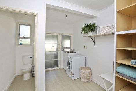 Photo of property in 193 Tukapa Street, Westown, New Plymouth, 4310