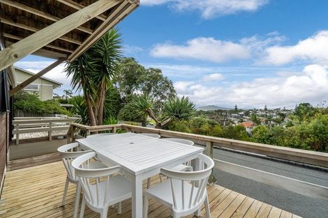 Photo of property in 1/21 Commodore Parry Road, Castor Bay, Auckland, 0620