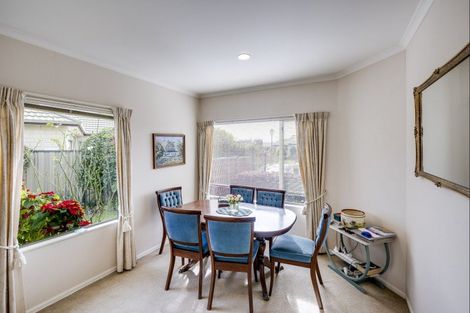 Photo of property in 10 Claridge Place, Taradale, Napier, 4112