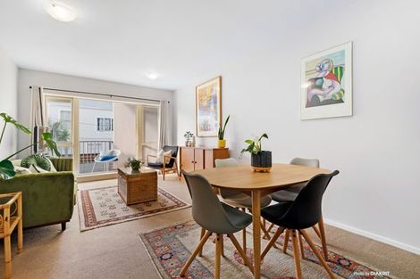 Photo of property in Luxford Villas, 105/72 Herald Street, Berhampore, Wellington, 6023