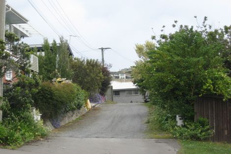 Photo of property in 72 Moncks Spur Road, Redcliffs, Christchurch, 8081