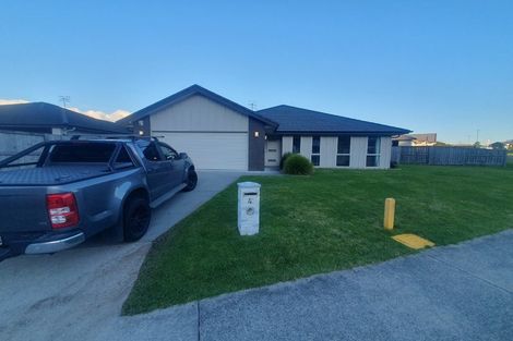 Photo of property in 4 Lakeside Terrace, Omokoroa, 3114