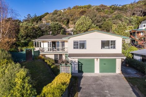 Photo of property in 17 Leeward Drive, Whitby, Porirua, 5024