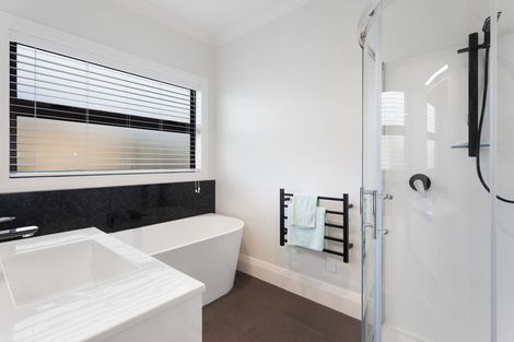 Photo of property in 17 The Fairway, Whakatane, 3120