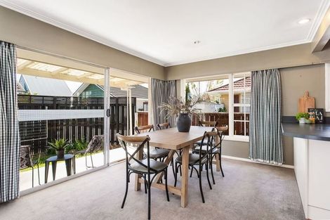 Photo of property in 33 Church Lane, Merivale, Christchurch, 8014