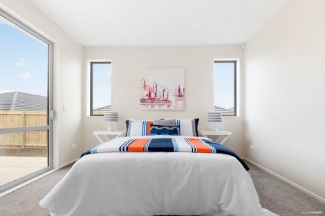 Photo of property in 16 Parton Road, Pukekohe, 2120