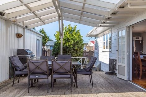 Photo of property in 2 Wavell Crescent, Lansdowne, Masterton, 5810