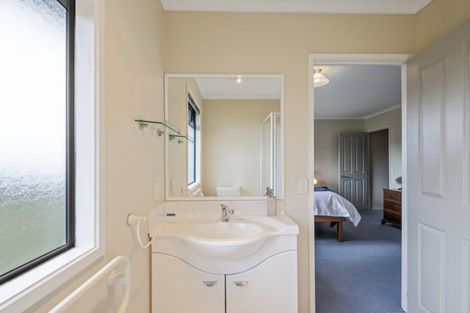 Photo of property in 14 Lakemere Way, Kinloch, Taupo, 3377