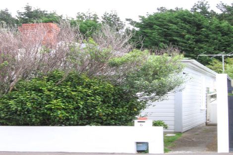 Photo of property in 6 Royal Street, Berhampore, Wellington, 6023