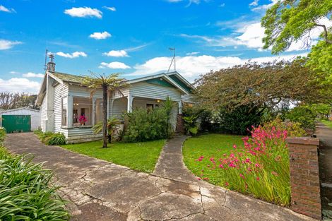 Photo of property in 9 Milverton Avenue, Hokowhitu, Palmerston North, 4410