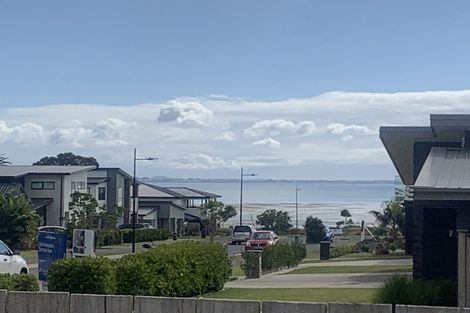 Photo of property in 3 Mutetai Road, Clarks Beach, 2122