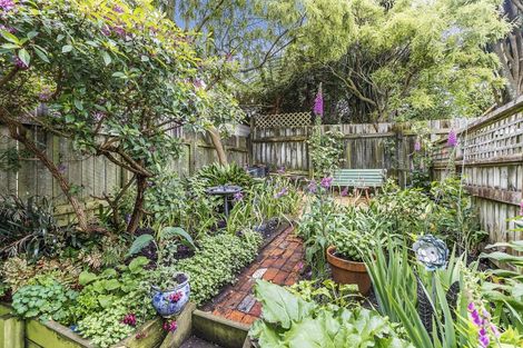 Photo of property in 23 Donald Mclean Street, Newtown, Wellington, 6021