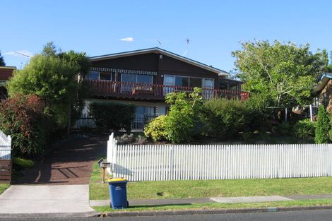 Photo of property in 66 Glencoe Road, Browns Bay, Auckland, 0630