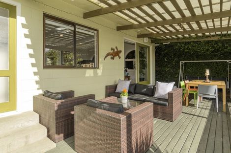 Photo of property in 19 Bramley Drive, Omokoroa, 3114