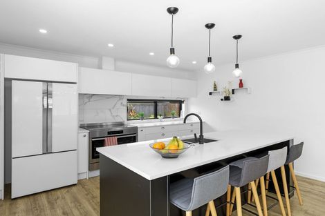 Photo of property in 11 Poulson Grove, Trentham, Upper Hutt, 5018