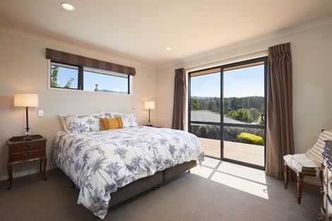Photo of property in 5 Bell Bird Rise, Picton, 7220