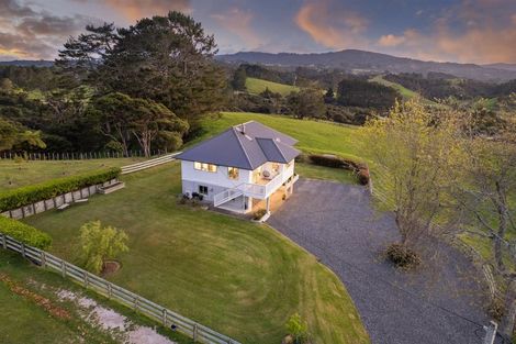Photo of property in 90 Mcentee Road, Waitakere, Auckland, 0816