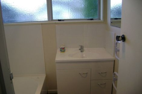 Photo of property in 98 Roberts Line, Kelvin Grove, Palmerston North, 4414