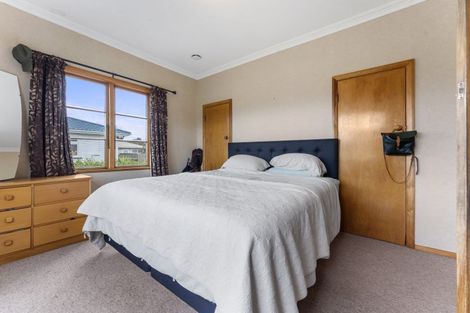 Photo of property in 16 Dudley Street, Levin, 5510