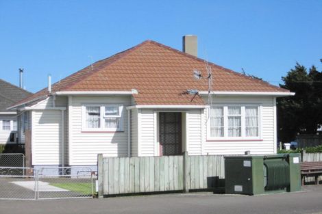 Photo of property in 108 Bath Street, Levin, 5510