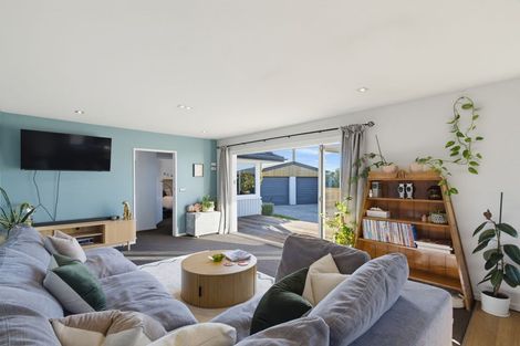 Photo of property in 6 Wingate Street, Redwood, Christchurch, 8051