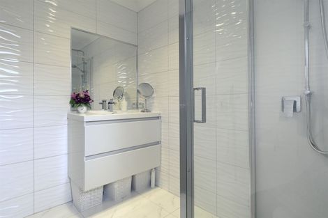 Photo of property in 49 Discovery Avenue, Welcome Bay, Tauranga, 3112