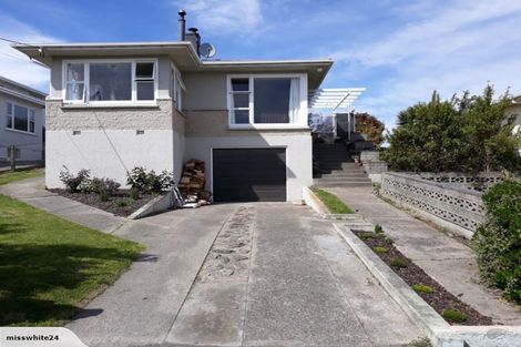 Photo of property in 23 Arrow Crescent, Holmes Hill, Oamaru, 9401