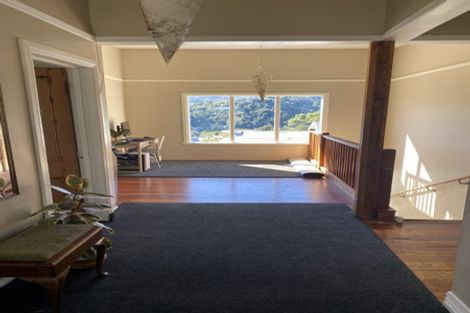 Photo of property in 98 Wadestown Road, Wadestown, Wellington, 6012