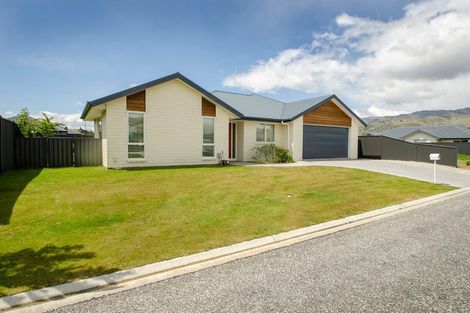 Photo of property in 10 Phoenix Place, Cromwell, 9310