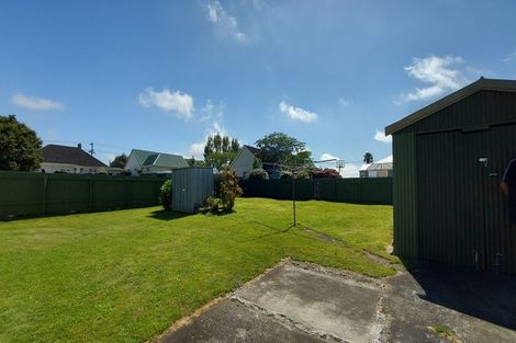 Photo of property in 24 Railway Street, Eltham, 4322