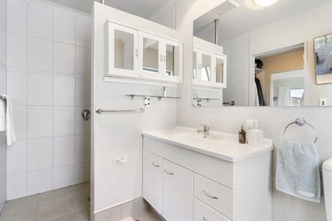 Photo of property in 117 Bruce Wallace Place, Whangamata, 3620