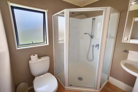 Photo of property in 13 Ormrod Grove, Riverstone Terraces, Upper Hutt, 5018