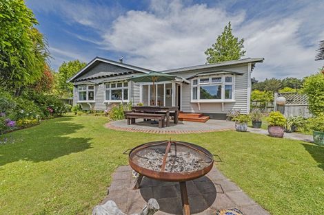 Photo of property in 29 Broadway Avenue, Waikuku Beach, 7473
