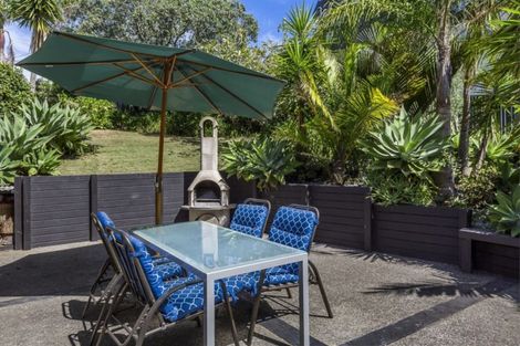 Photo of property in 204 Vipond Road, Stanmore Bay, Whangaparaoa, 0932