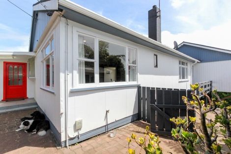 Photo of property in 134 Frankley Road, Frankleigh Park, New Plymouth, 4310