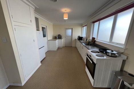 Photo of property in 32 Thomson Street, West End, Palmerston North, 4412