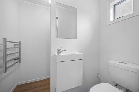 Photo of property in 18 Seaview Road, Ruakaka, 0116