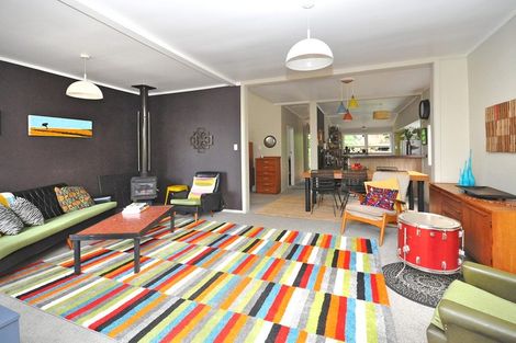 Photo of property in 42 Kauri Road, Laingholm, Auckland, 0604