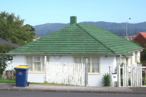 Photo of property in 30 Norcross Avenue, Henderson, Auckland, 0612