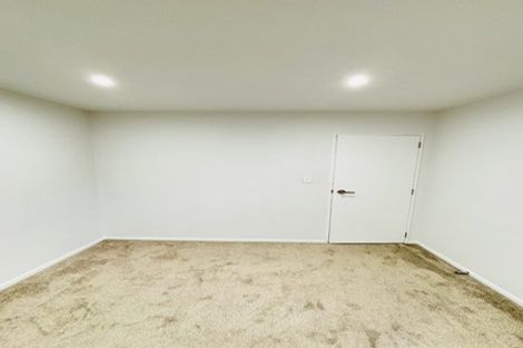 Photo of property in 1/2 Smiths Avenue, Papakura, 2110