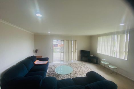 Photo of property in 1 Nykki Place, Papakura, 2110