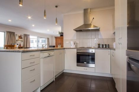 Photo of property in 138 Molesworth Street, New Plymouth, 4312