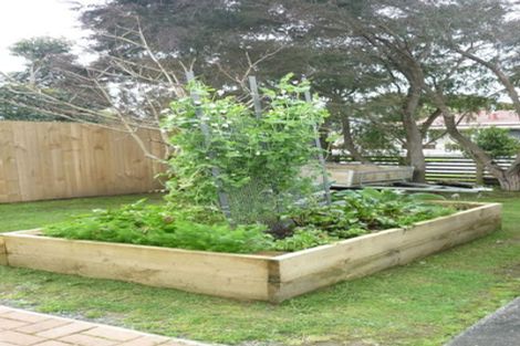 Photo of property in 21 Alberta Street, Point Chevalier, Auckland, 1022