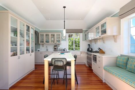 Photo of property in 214 Collingwood Street, Nelson South, Nelson, 7010