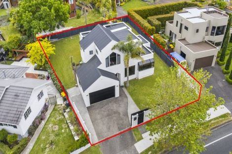 Photo of property in 63 Marina View Drive, West Harbour, Auckland, 0618
