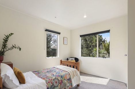 Photo of property in 21a Willerton Avenue, New Lynn, Auckland, 0600