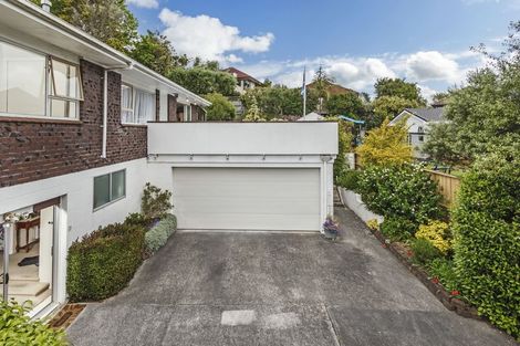 Photo of property in 2/4 Celina Place, Browns Bay, Auckland, 0630