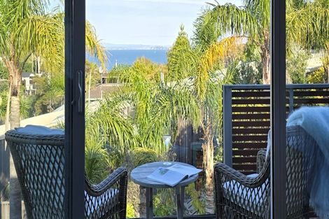 Photo of property in 87 Castor Bay Road, Castor Bay, Auckland, 0620